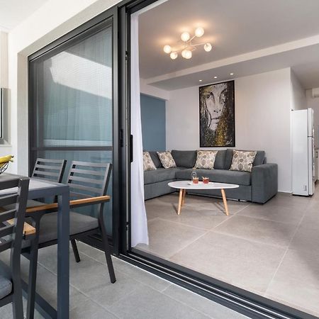 Sky Luxury Suites Sarti Eksteriør billede