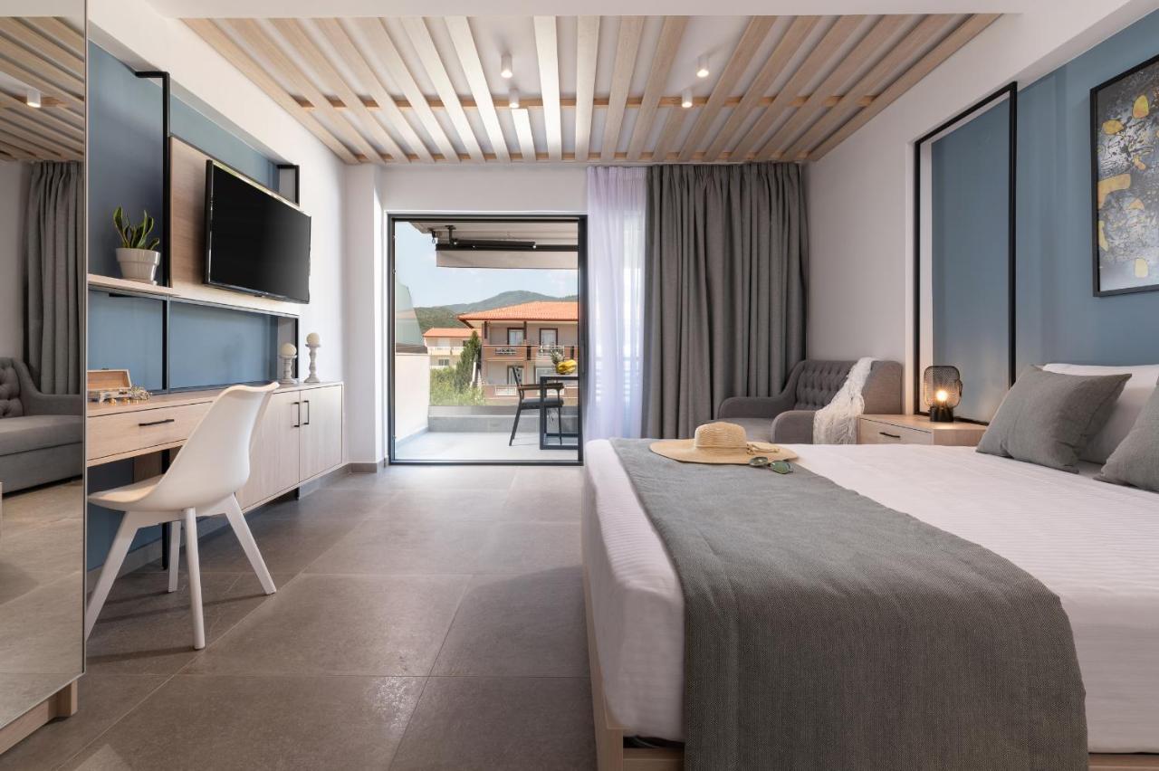 Sky Luxury Suites Sarti Eksteriør billede