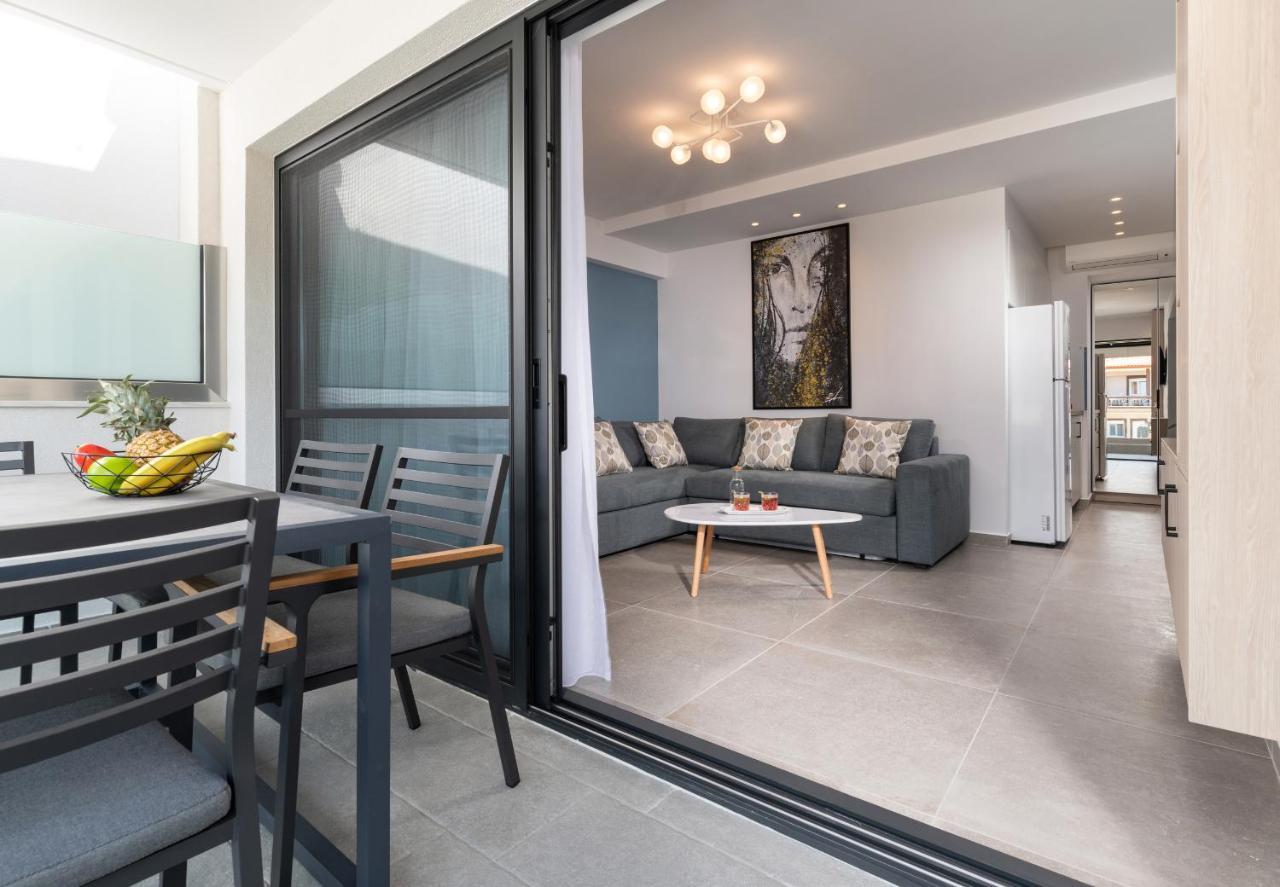 Sky Luxury Suites Sarti Eksteriør billede