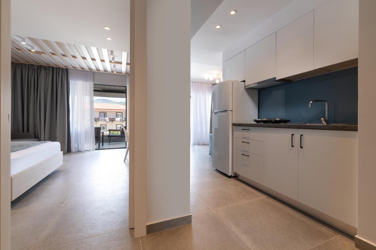 Sky Luxury Suites Sarti Eksteriør billede